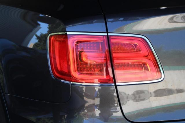 Bentley Bentayga image 2