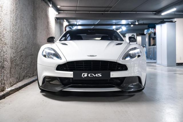 Aston Martin Vanquish image 5