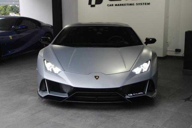 Lamborghini Huracán image 6
