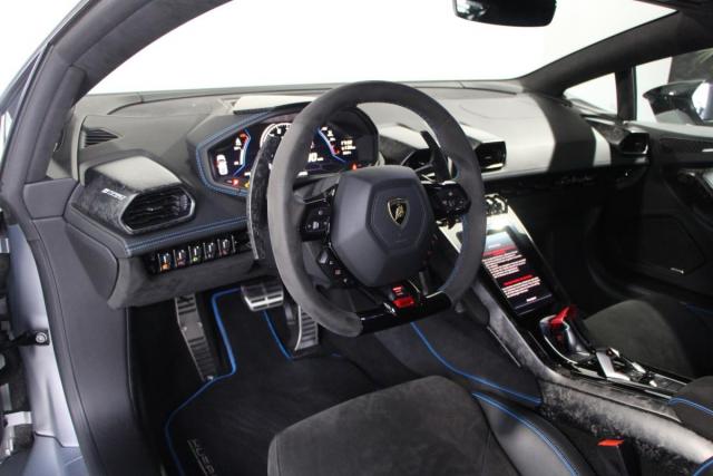 Lamborghini Huracán image 8