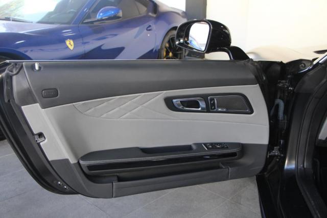 Mercedes Benz Amg Gt image 6