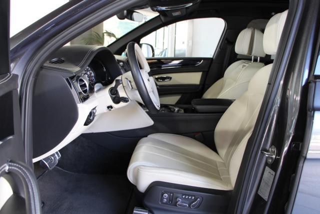 Bentley Bentayga image 8