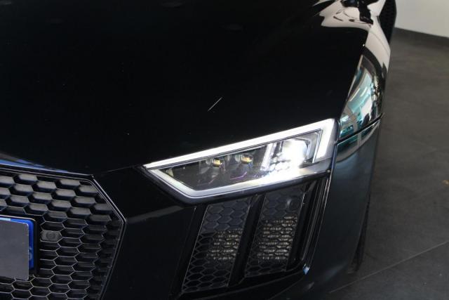 Audi R8 image 7