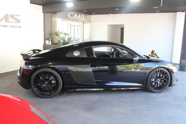 Audi R8 image 5