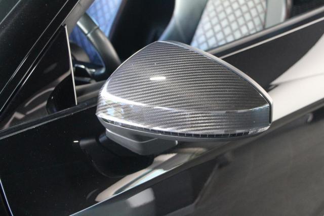 Audi R8 image 9