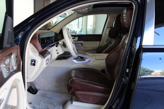 Mercedes Benz Gls image 9