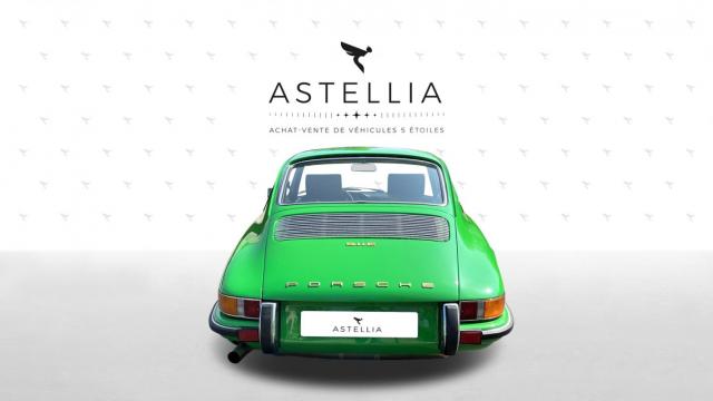 Porsche 911 image 7