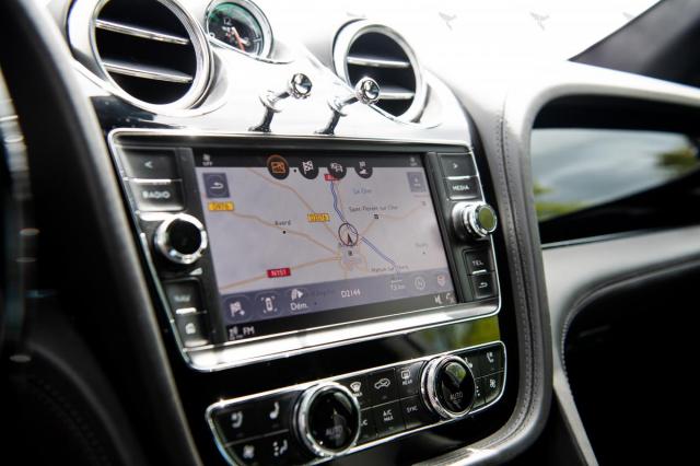 Bentley Bentayga image 5