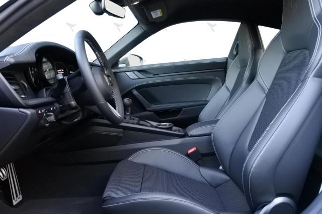 Porsche 911 image 5