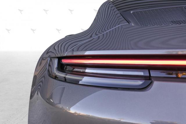 Porsche 911 image 3