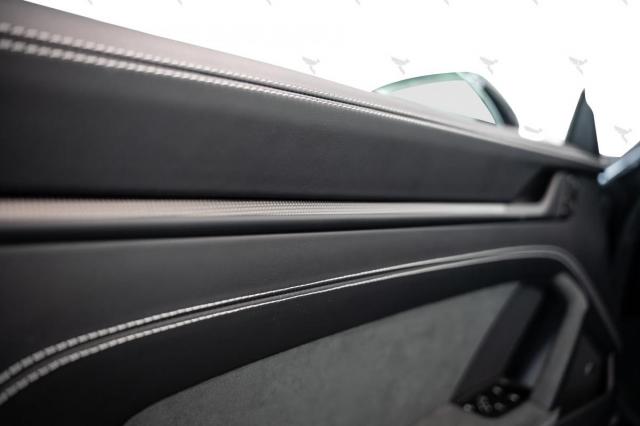 Porsche 911 image 7