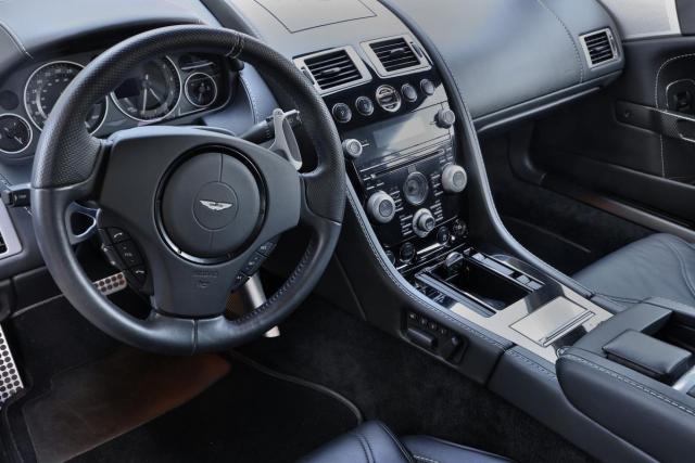Aston Martin Dbs image 8