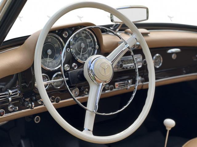 Mercedes Benz 190 image 9