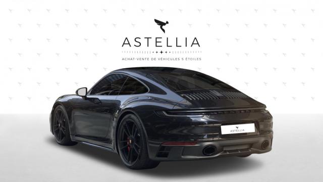 Porsche 911 image 4
