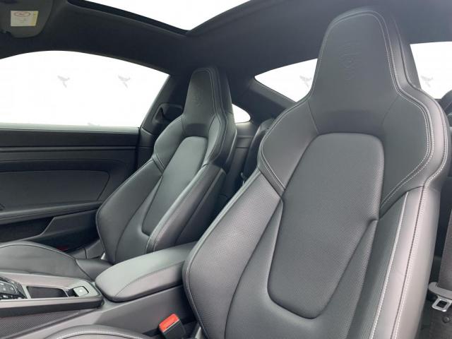 Porsche 911 image 3