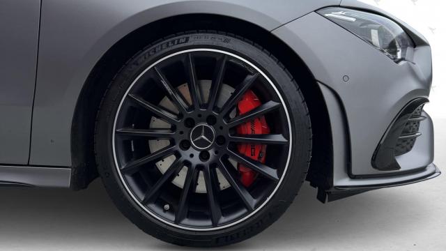 Mercedes Benz Cla image 2