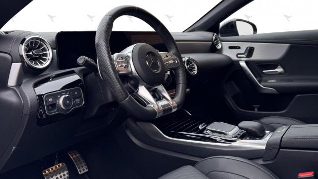 Mercedes Benz Cla image 7