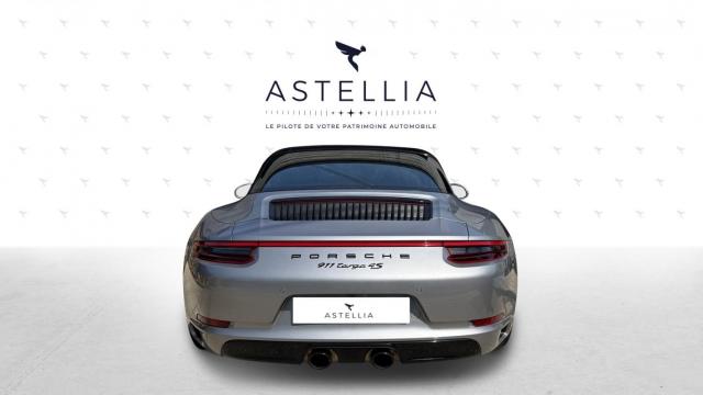 Porsche 911 image 6