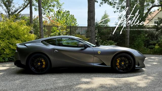 Ferrari 812 image 9