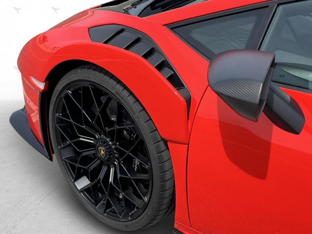 Lamborghini Huracán image 3