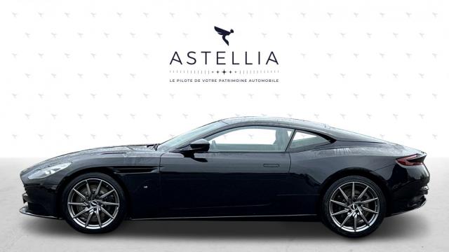 Aston Martin Db11 image 3