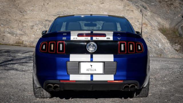 Ford Mustang image 8