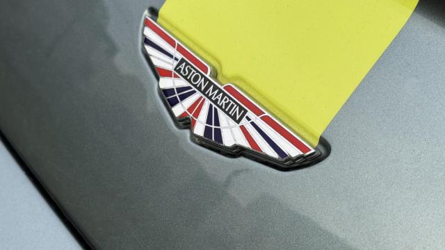 Aston Martin V8 Vantage image 1