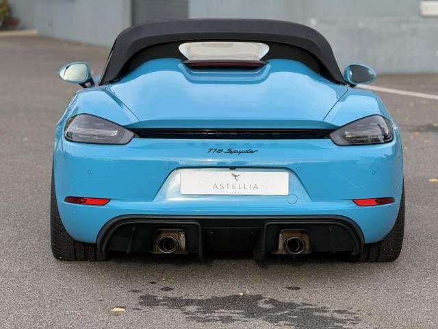 Porsche 718 Boxster image 8