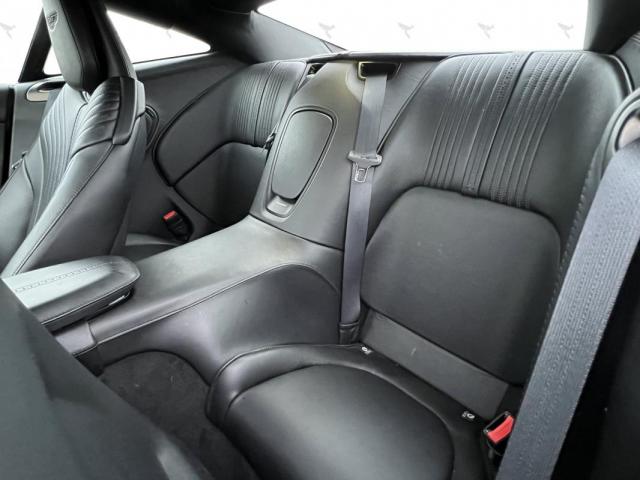 Aston Martin Db11 image 9