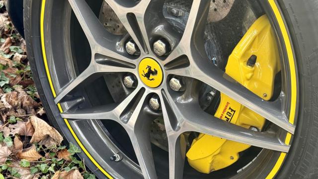 Ferrari California image 2