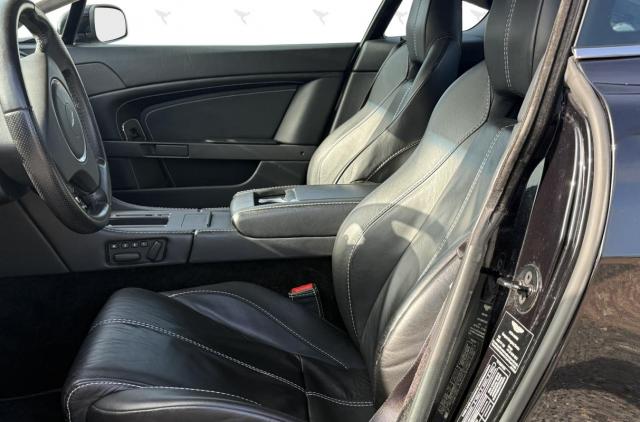 Aston Martin Vantage image 2