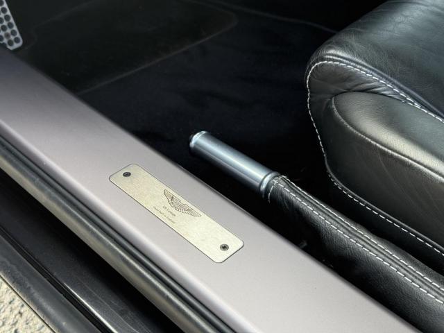 Aston Martin Vantage image 3