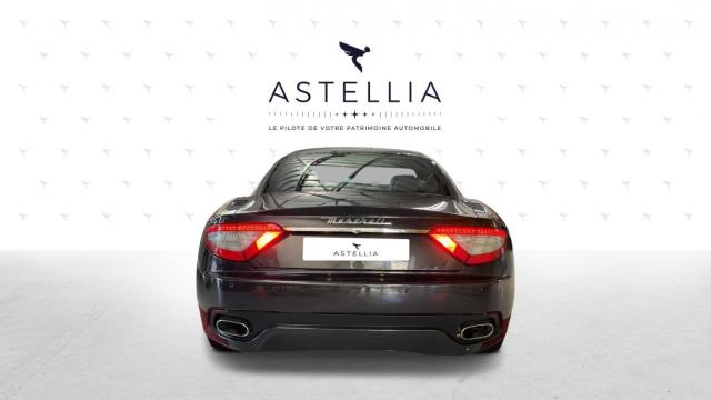 Maserati Granturismo image 9