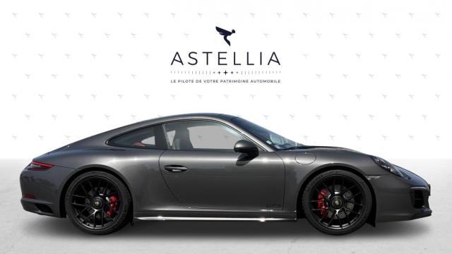 Porsche 911 image 7