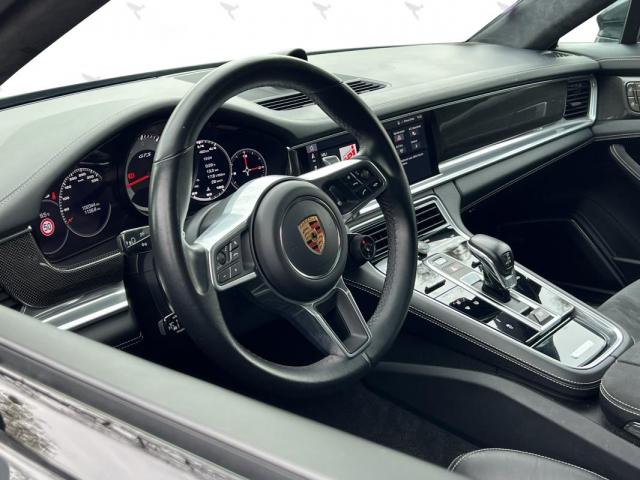 Porsche Panamera image 4