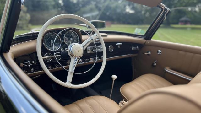 Mercedes Benz 190 image 1