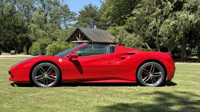 Ferrari 488 Spider image 3