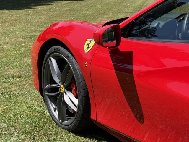 Ferrari 488 Spider image 2