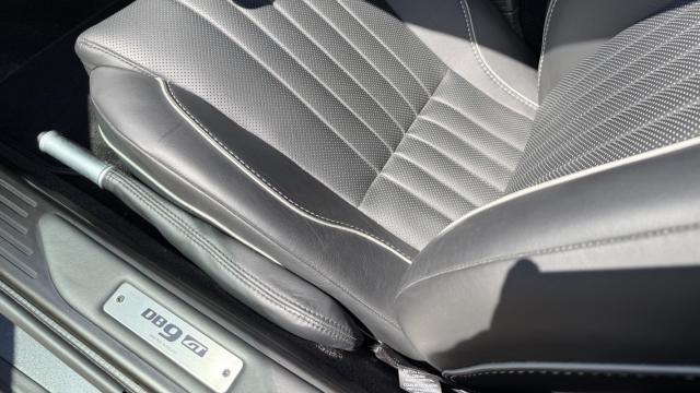Aston Martin Db9 image 8