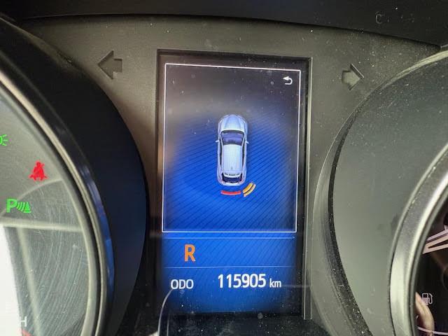 Toyota C-Hr image 6