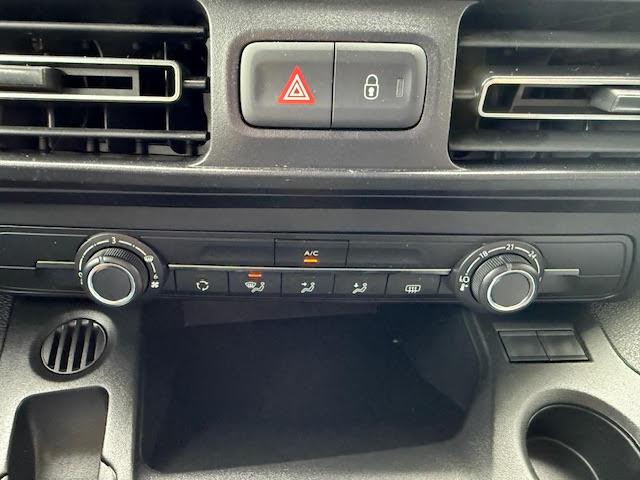 Peugeot Rifter image 3