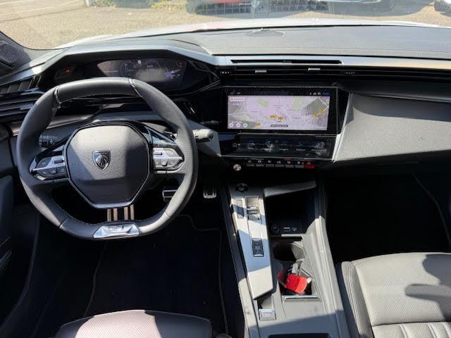 Peugeot 408 image 2