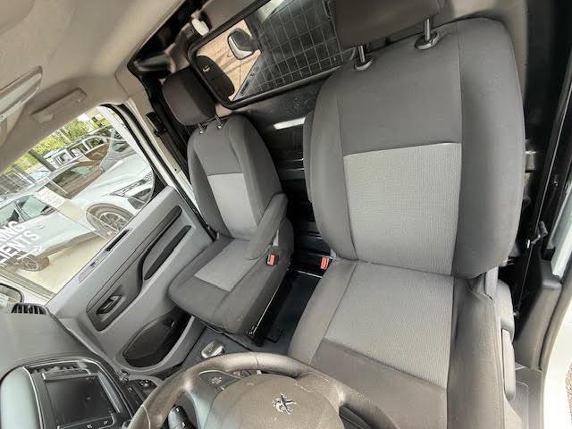 Peugeot Expert image 3