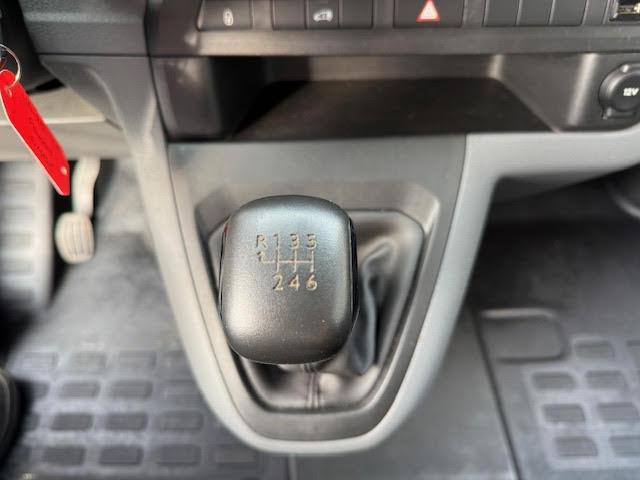 Peugeot Expert image 9