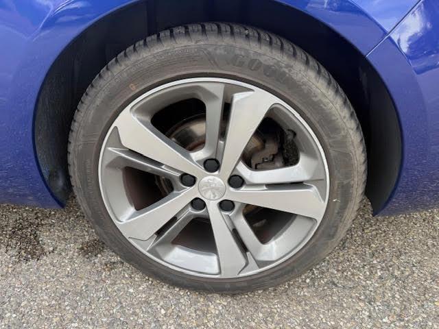 Peugeot 308 image 7