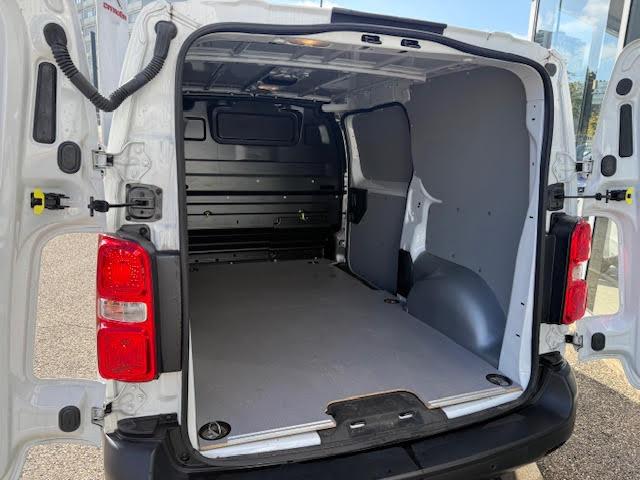 Citroen Jumpy image 9