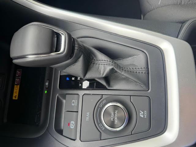 Toyota Rav4 image 4