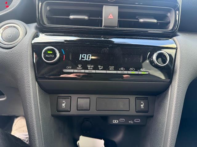 Toyota Yaris image 9