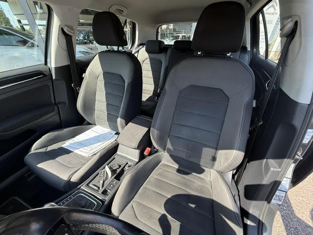 Volkswagen Golf image 9