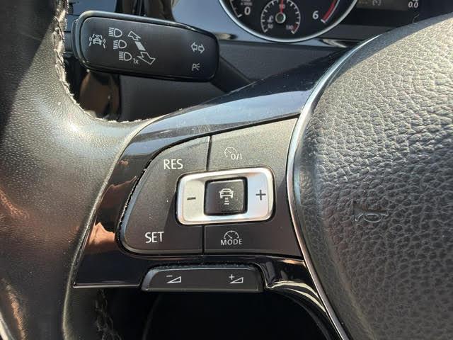 Volkswagen Golf image 7